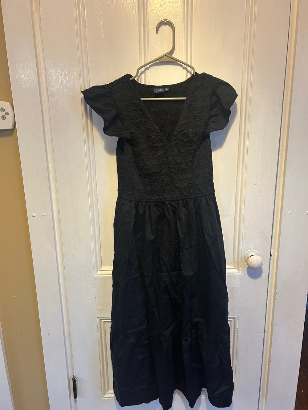 GAP Black V-Neck Puff Sleeve Maxi Dress with Smocked Bodice